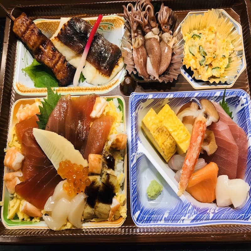 バラちらし弁当